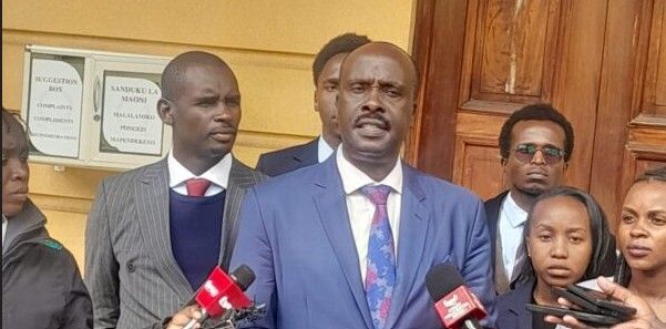 High Court Rules Personal Branding of Taxpayer-Funded Projects Unconstitutional