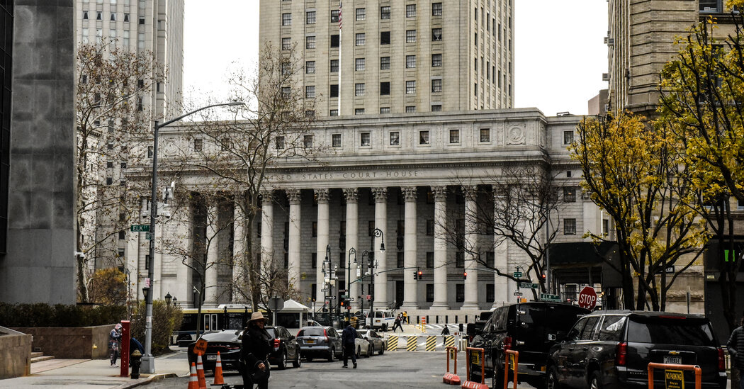 Ghislaine Maxwell Trial Live Updates: Defense Begins to Present Its Case