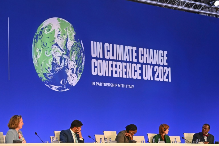 Tuvalu minister films climate speech standing in ocean » Capital News