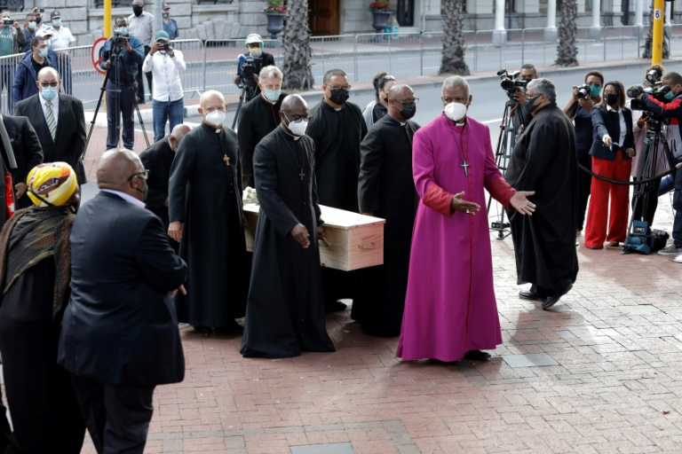 S.Africans pay respects as Tutu's body lies in state » Capital News