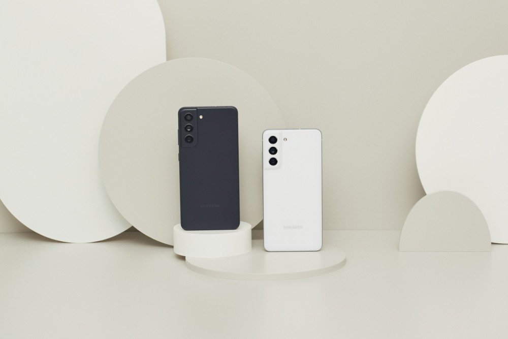 Samsung's new S21 FE is good, but comes at a weird time