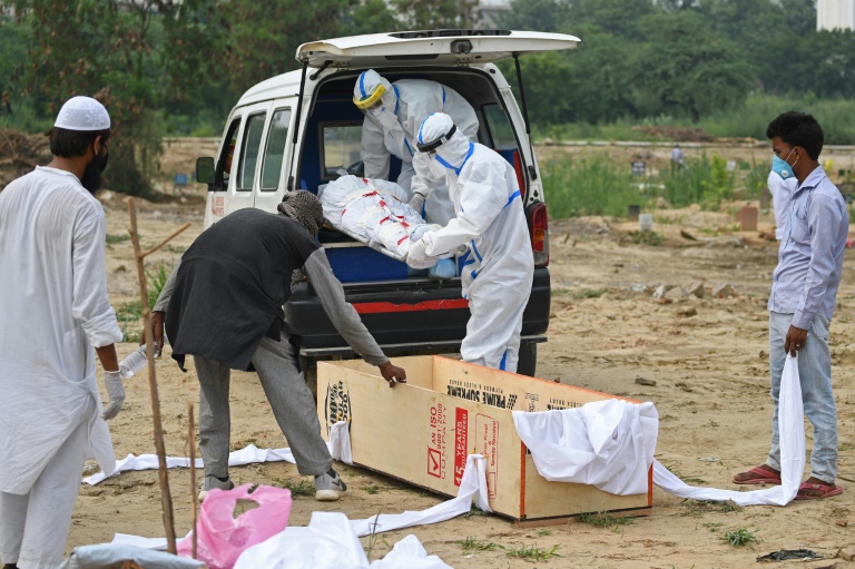 India caseload surges as experts warn of virus going airborne