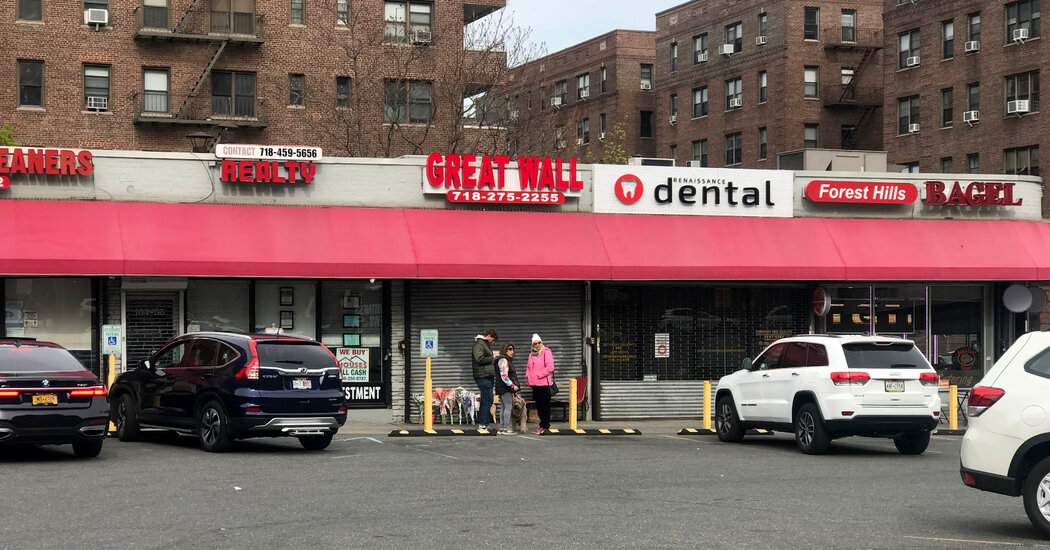 Fatal Shooting of Deliveryman Stuns a Queens Neighborhood