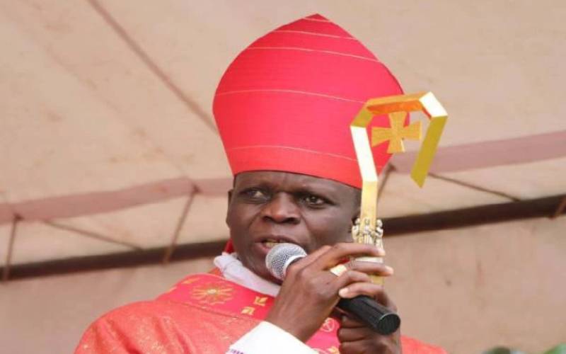 Maurice Muhatia officially replaces Philip Anyolo in Kisumu Archdiocese