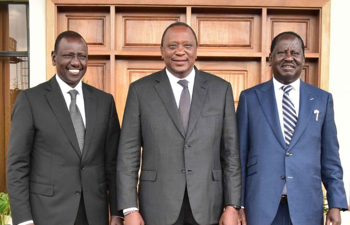 5 reasons why you should not mix business with politics this year 2022