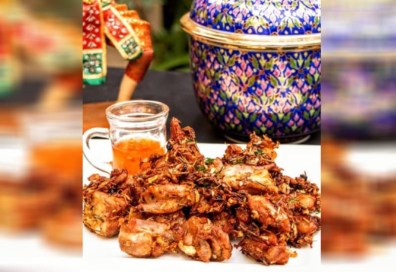 Thai lemongrass chicken Eve woman