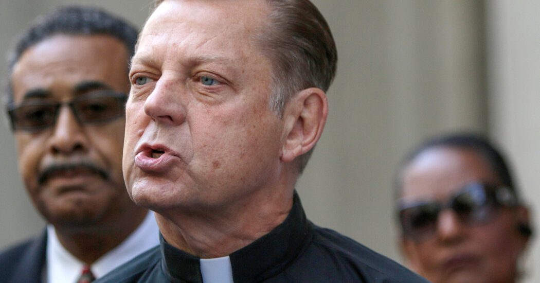 Chicago Priest to Be Reinstated After Inquiry Finds Proof of Sex Abuse Lacking