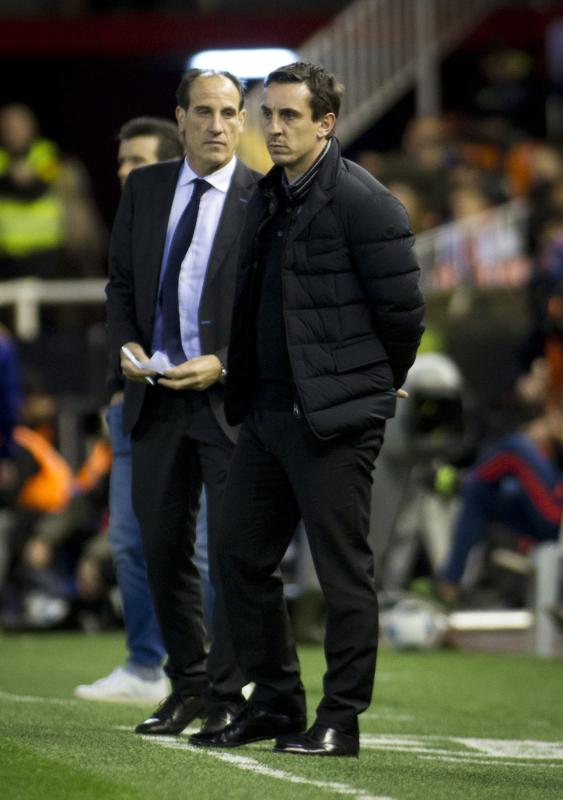Man United 'threw in the towel' say Neville and Keane : The standard Sports