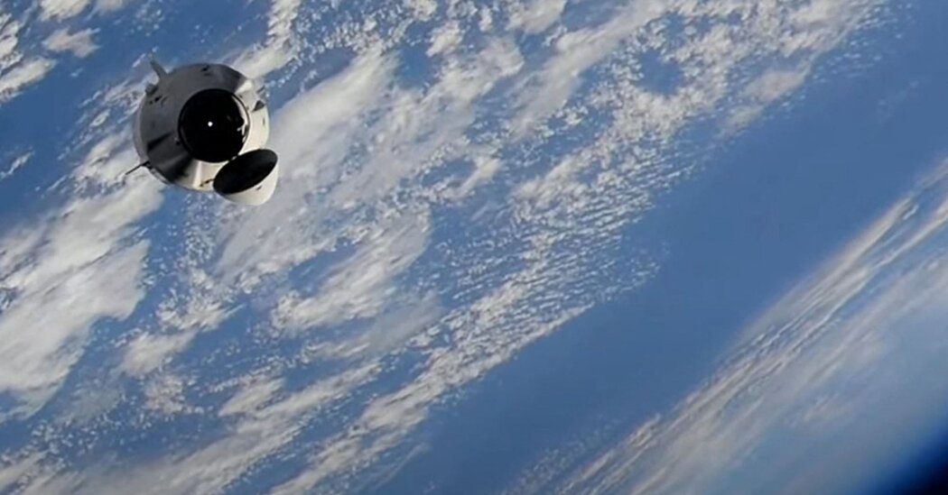 SpaceX Carries NASA Astronaut Mission Home With Safe Water Landing