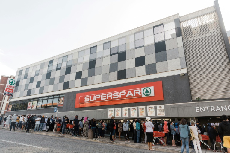 South Africa unrest prompts fears of food and fuel shortages » Capital News