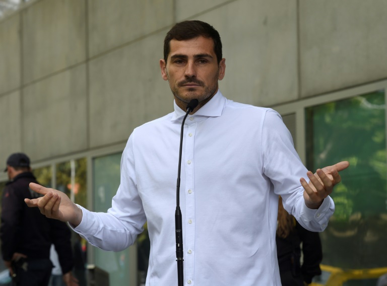 Porto want to keep Casillas despite heart attack