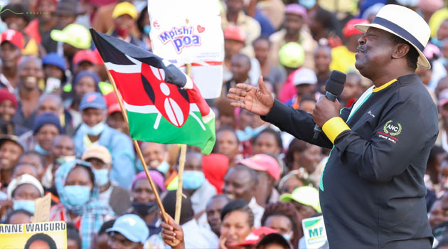 'He's extremely heavy!' Mudavadi labels Raila an unbearable political burden » Capital News