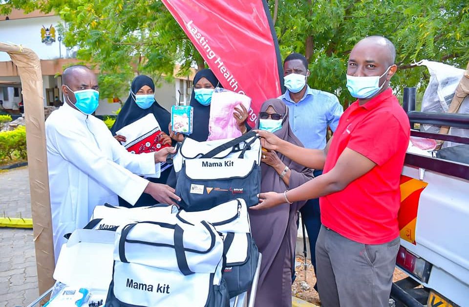 Amref offers maternal equipment to Garissa County – Kenya News Agency