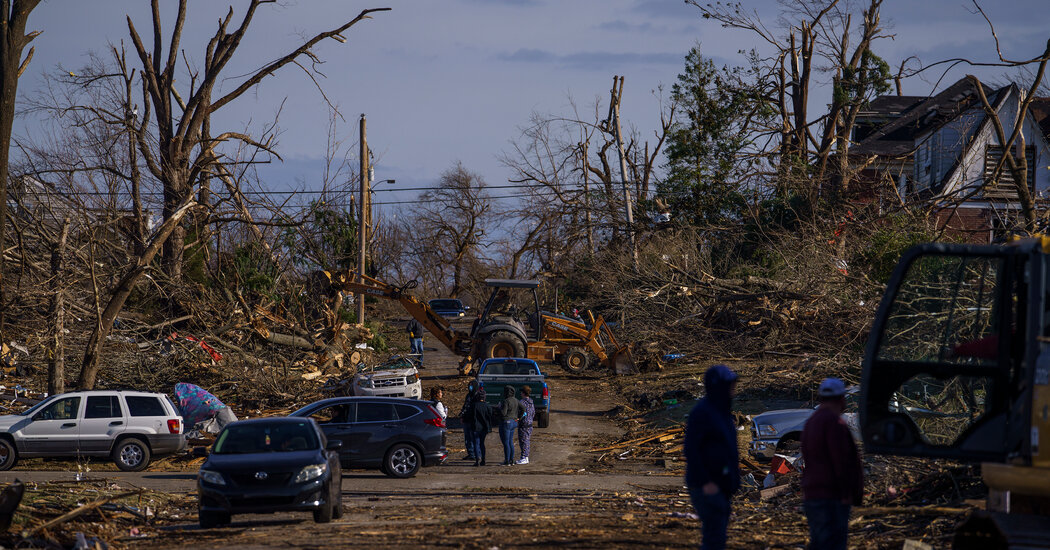 Tornadoes Tear Through South and Midwest, With at Least 70 Dead in Kentucky