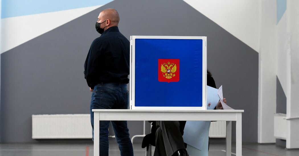 Google Blocks More Anti-Kremlin Content as Vote in Russia Winds Down
