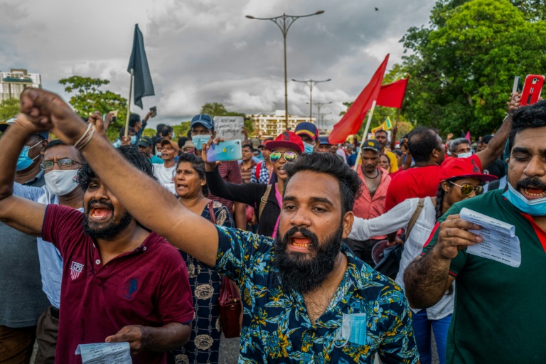 First killing by police in Sri Lanka protests » Capital News