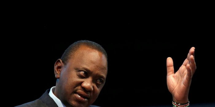 Uhuru Overlooks Ruto During Church Event