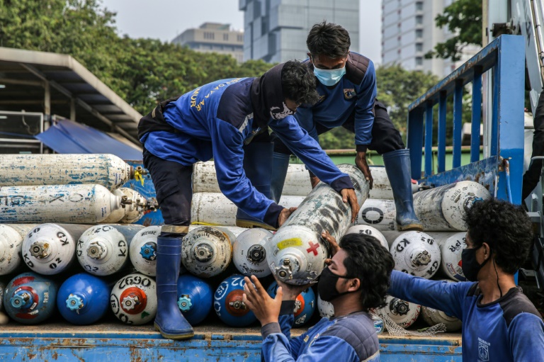 Virus-hit Indonesia orders oxygen for jammed hospitals » Capital News