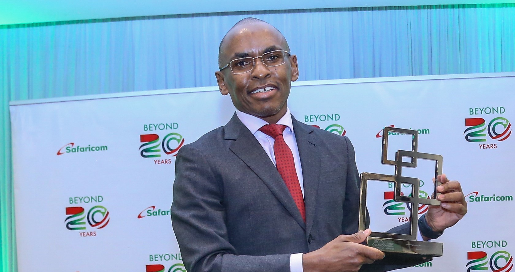 Safaricom feted for outstanding contribution to the mobile industry