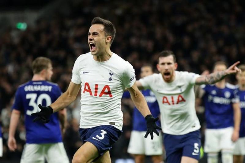 Reguilon seals comeback win for Tottenham against Leeds : The standard Sports