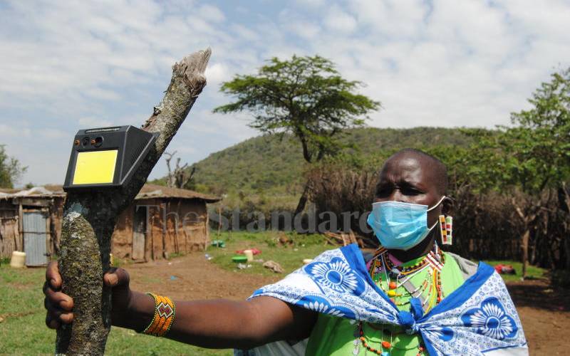 Manyattas get lights and fences to deter big cats