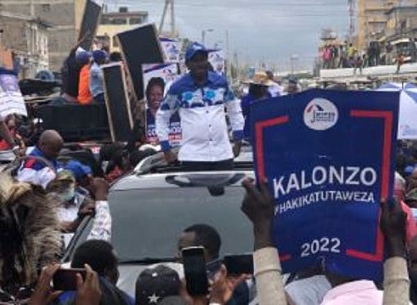 Kalonzo wants a talk with Uhuru and Raila to discuss running mate issue