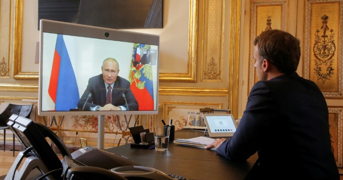Macron 'confident' of progress in Russia ties after Putin talks [ARTICLE]