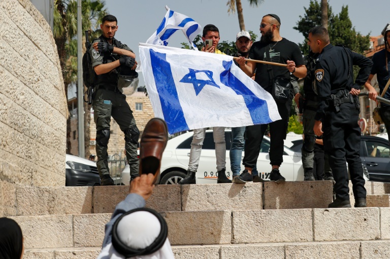 Israeli nationalists march through Jerusalem's Old City