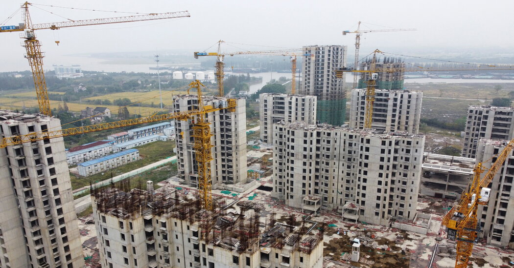China Evergrande Halts Its Shares in Hong Kong