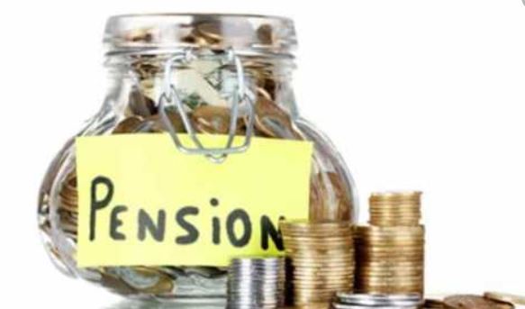 Retirees face tough future as companies suspend pensions
