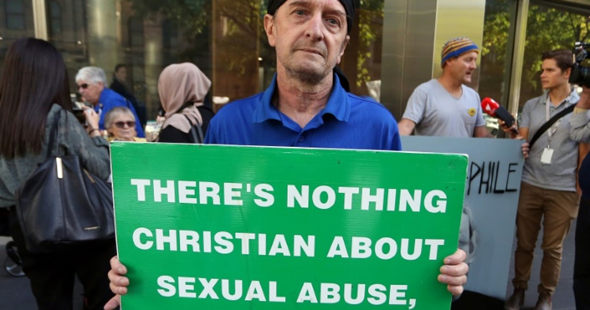 New Vatican manual advises bishops to report sex abuse claims to police [ARTICLE]