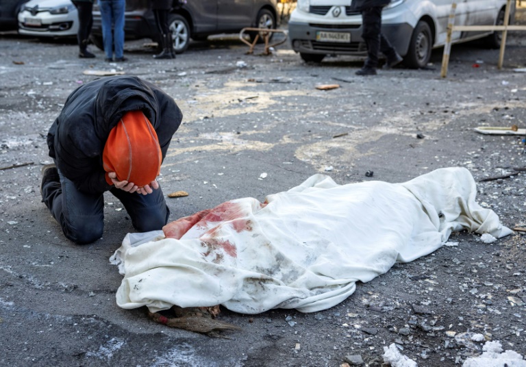 Ukraine fears hundreds trapped in razed theatre as US presses China » Capital News