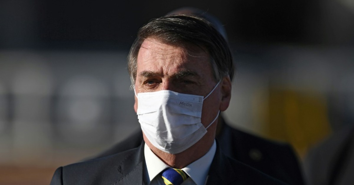 Bolsonaro dilutes law requiring face masks be worn in Brazil [ARTICLE]