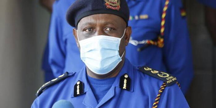 Mutyambai Gives Directive on Cop Caught Pulling Down Campaign Posters From Vehicle