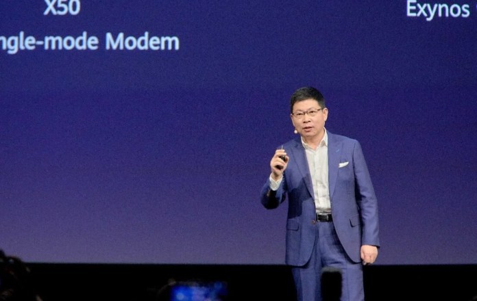 Huawei unveils World's First Chip with 5G modem built-in