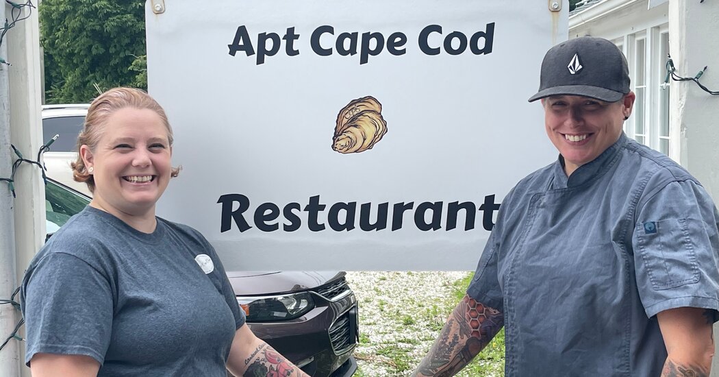 Restaurant Shuts Down for a Day After Customers Made Staff Cry