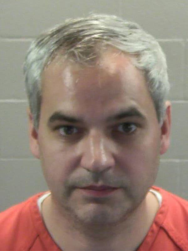 Top Education Official Planned to Meet Boy for Sex, Prosecutors Say