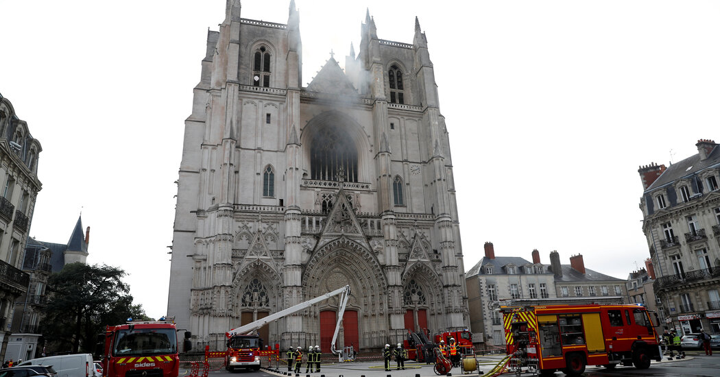 ‘Violent Fire’ Hits Cathedral in French City of Nantes