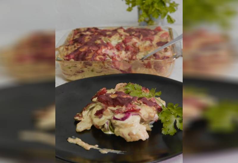 Cheesy potatoes bake Eve woman