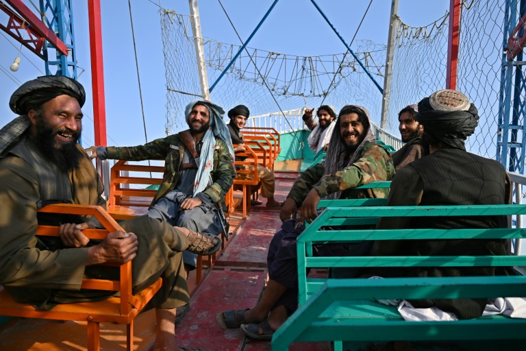 Taliban fighters hit the fairground as Afghans fear for freedoms » Capital News
