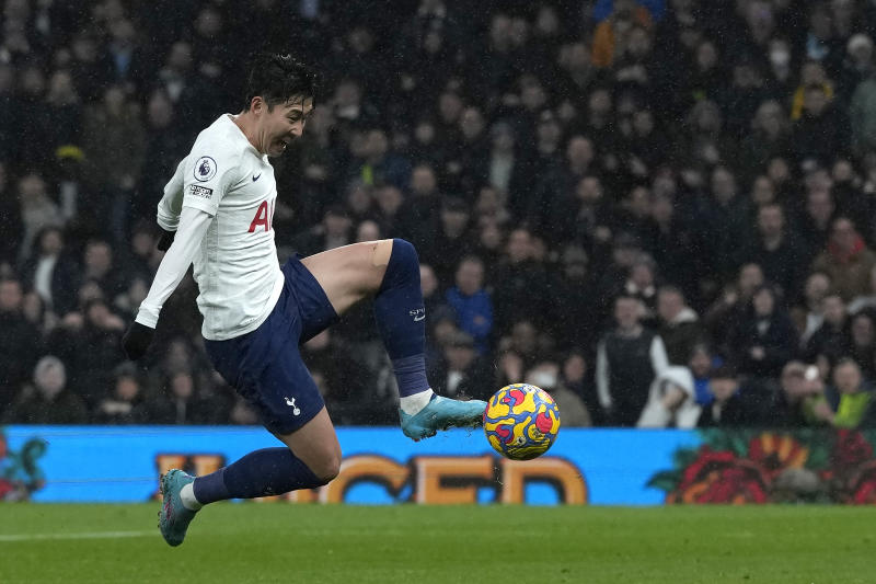 Tottenham call on fans to 'move on' from using Y word : The standard Sports