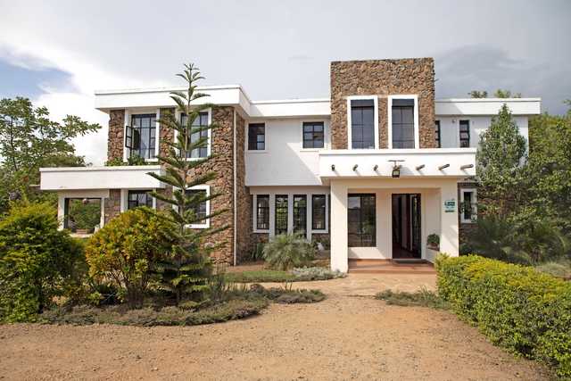 ‘I turned my home into a hotel’