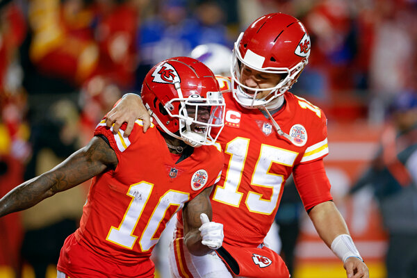 Chiefs Meet Bengals in AFC Championship: Live Updates