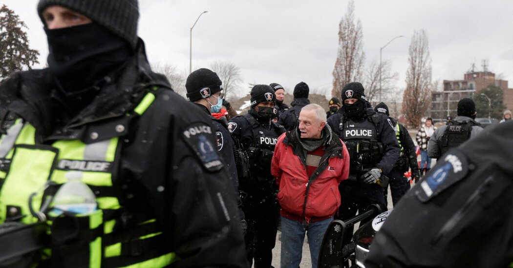 Canada Moves to Open Blockaded Bridge, but in Ottawa Truckers Won’t Budge