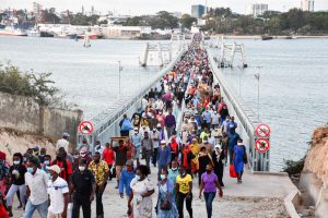 Residents urged to utilize Liwatoni footbridge for safety – Kenya News Agency