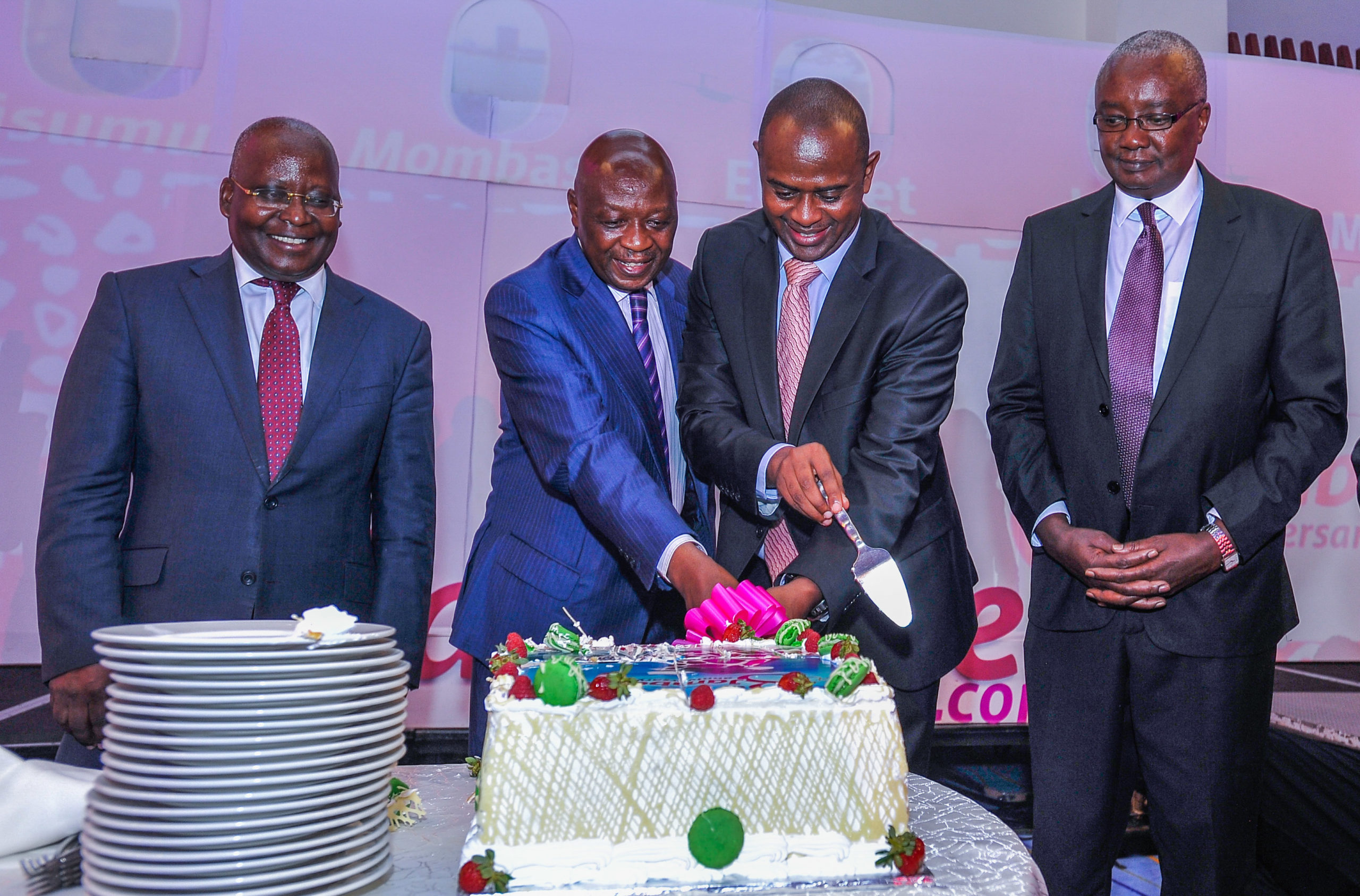 Jambojet customers to redeem points as air tickets in new program