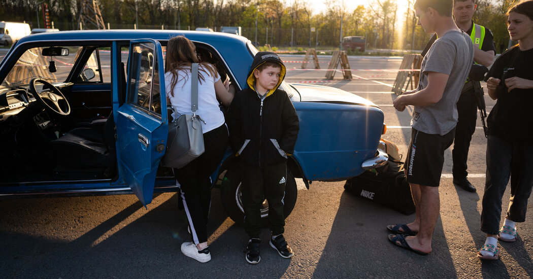 Ukraine Live Updates: Evacuation of Civilians From Mariupol Steel Plant Underway