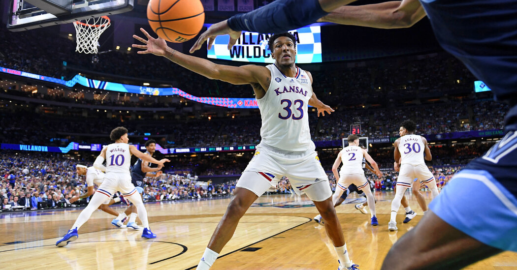 Kansas Runs Past Villanova to Get to the NCAA Final