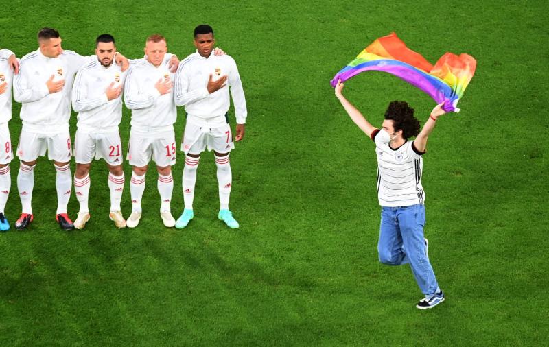 UEFA probes discrimination during Germany v Hungary Euro 2020 game : The standard Sports