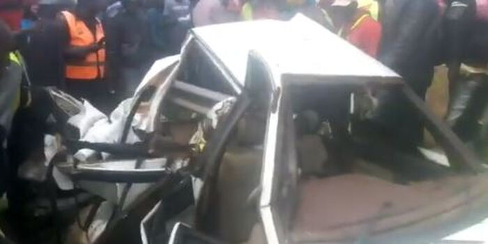 Vehicle Crashes on Thika Road Railguards [VIDEO]